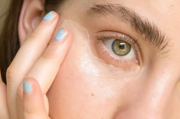 How to (Properly!) Apply Eye Cream