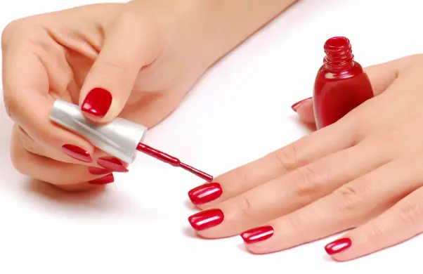 How to Apply Nail Polish Like a Pro