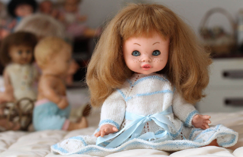 Types of Antique Doll Hair 