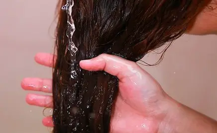 Cold water or hot: What is better for your hair wash
